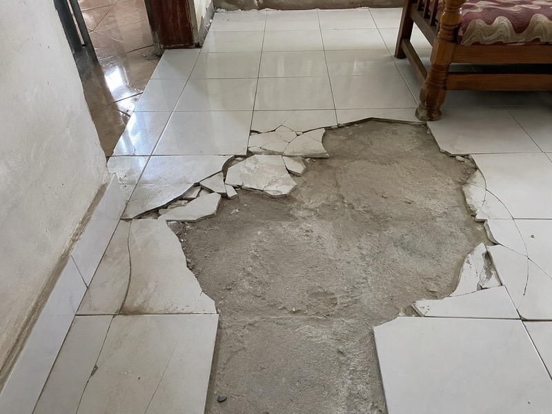 Servis repair rumah — pintu rosak